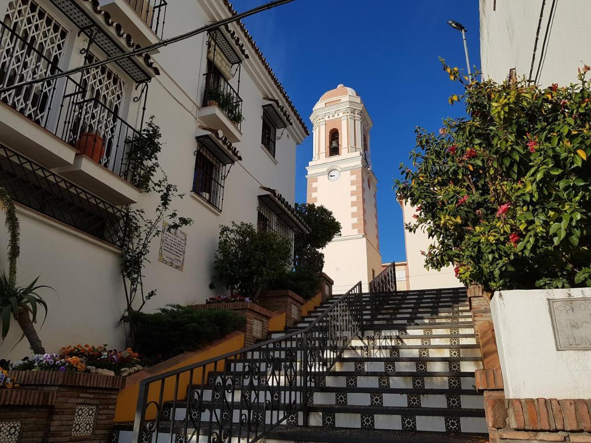 Estepona Seafront Apartment Eksteriør billede