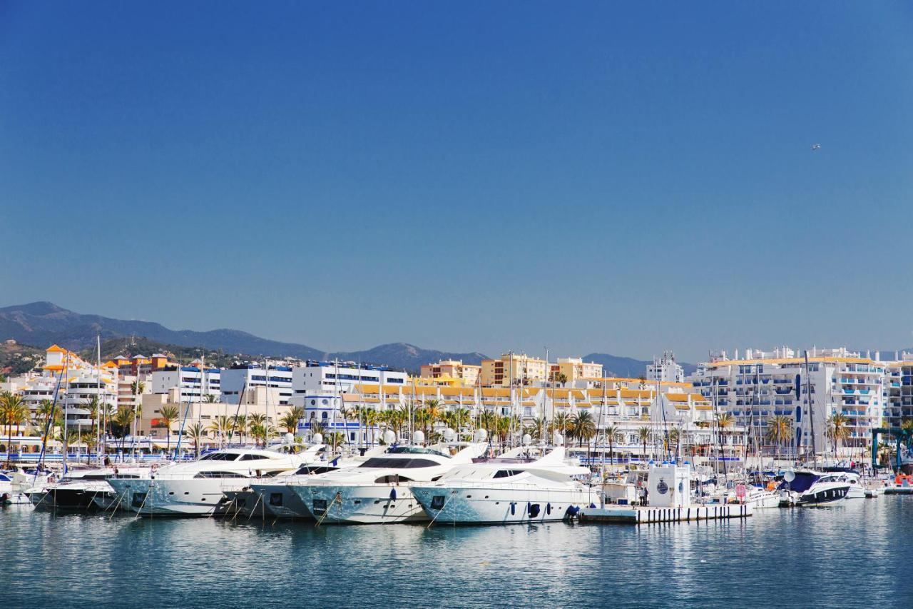 Estepona Seafront Apartment Eksteriør billede