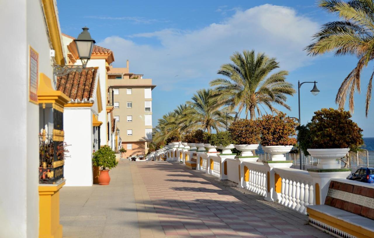 Estepona Seafront Apartment Eksteriør billede