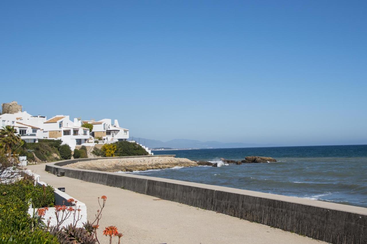 Estepona Seafront Apartment Eksteriør billede