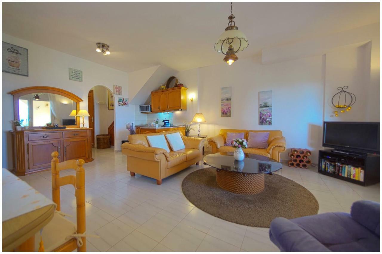 Estepona Seafront Apartment Eksteriør billede