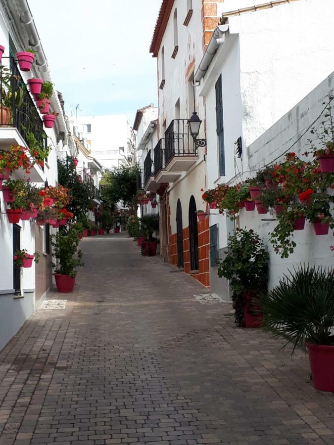 Estepona Seafront Apartment Eksteriør billede