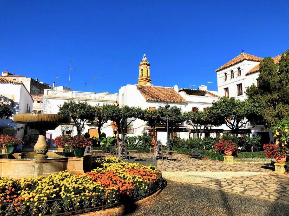 Estepona Seafront Apartment Eksteriør billede